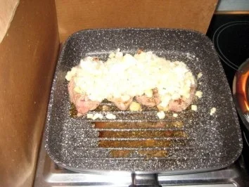 Schweinerückensteaks mit Waldpilz - Camenbert - Rezept - Bild Nr. 5