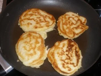 Kartoffelpfannkuchen mit Geschnetzeltem - Rezept - Bild Nr. 7