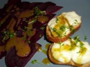 Rote Bete Carpaccio mit Ziegenkäse-Crostini - Rezept