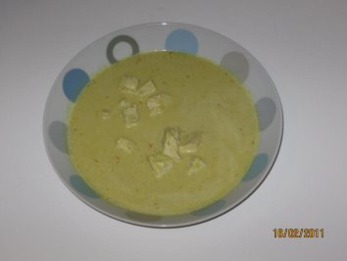 Ananas - Curry - Suppe mit Huhn, Zitronengras und Ingwer - Rezept ...