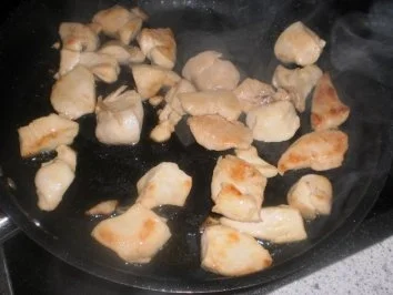 Bandnudeln mit Hähnchen-Paprika-Ragout - Rezept - Bild Nr. 8