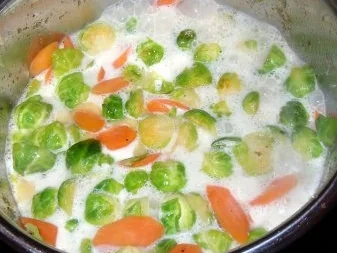 Rezept: Rosenkohl-Möhren-Gemüse Bild Nr. 5 Rosenkohl-Möhren-Gemüse - Rezept - Bild Nr. 5