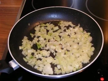 Rezept: Mangoldfrittata mit Nordseekrabben Bild Nr. 3 Mangoldfrittata mit Nordseekrabben - Rezept - Bild Nr. 3