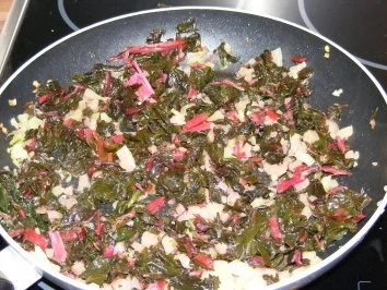 Rezept: Mangoldfrittata mit Nordseekrabben Bild Nr. 4 Mangoldfrittata mit Nordseekrabben - Rezept - Bild Nr. 4