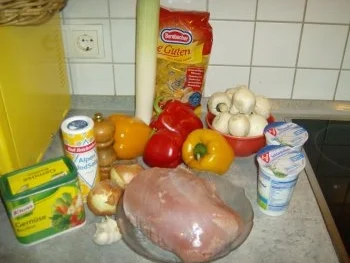 Rezept: Sahnige Nudelpfanne Kunterbunt Bild Nr. 2 Sahnige Nudelpfanne Kunterbunt - Rezept - Bild Nr. 2