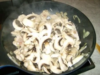 Rezept: Sahnige Nudelpfanne Kunterbunt Bild Nr. 5 Sahnige Nudelpfanne Kunterbunt - Rezept - Bild Nr. 5