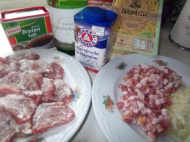 Schweinefilet in Weißwein-Sahnesoße mit Spätzle und Buttererbsen ...