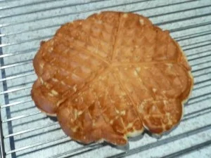 Rezept: Buttermilchwaffeln mit Orangencreme Bild Nr. 3 Buttermilchwaffeln mit Orangencreme - Rezept - Bild Nr. 3