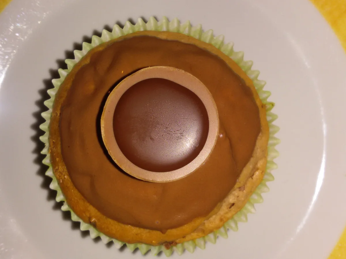 Rezept: Nuss - Muffins mit Toffifee Bild Nr. 3875 Nuss - Muffins mit Toffifee - Rezept - Bild Nr. 3875