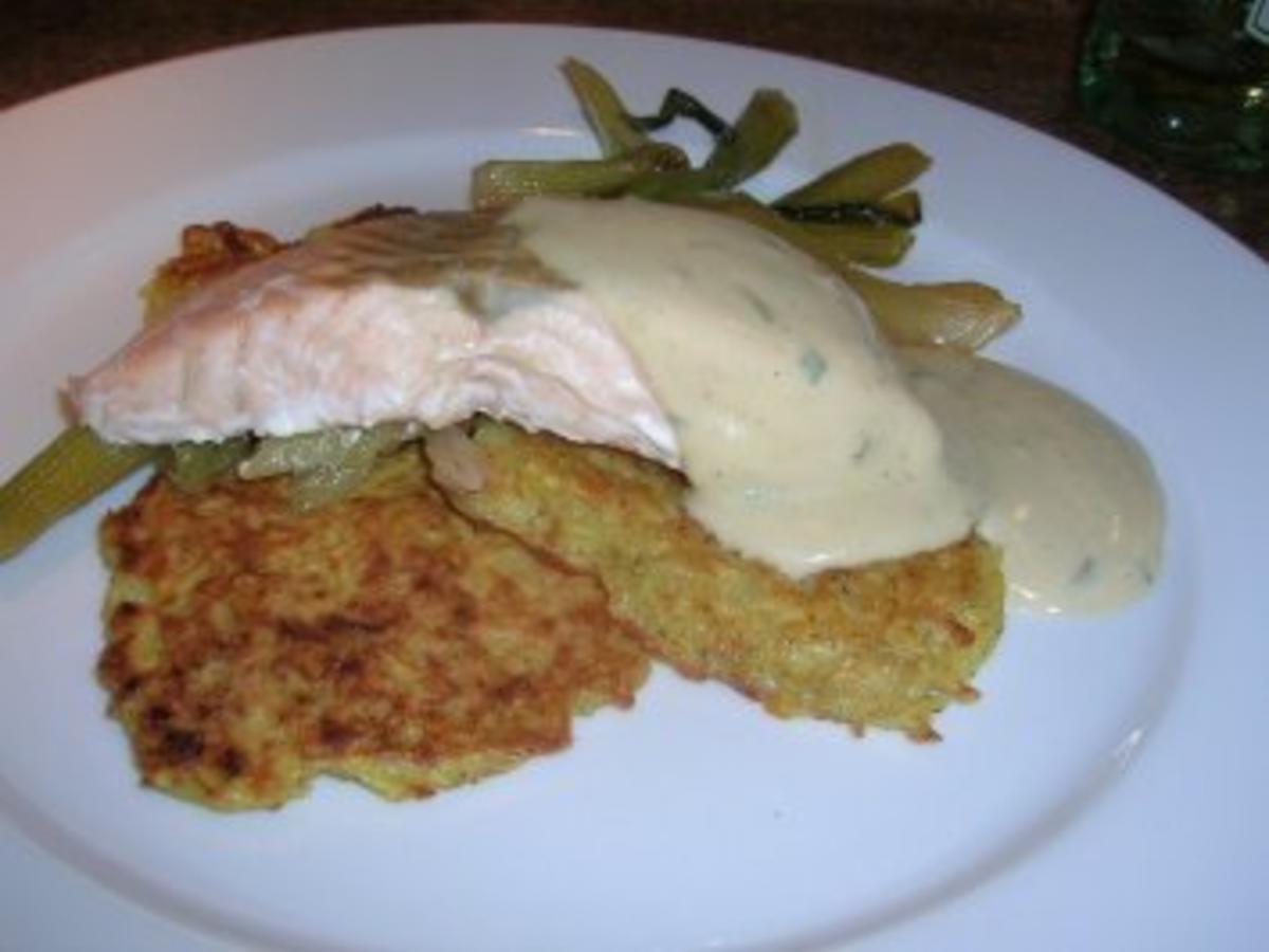Lachsfilet mit Estragonsauce und Rösti - einfach - von rowiwo