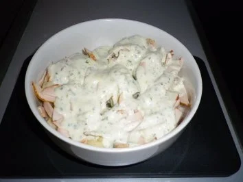 Blumenkohl mit Käsecreme und Hähnchenstreifen - Rezept