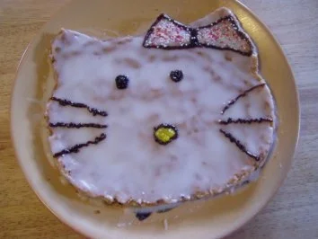 -Geburtstag- Kirsch-Hello Kitty-Geburtstagskuchen - Rezept - Bild Nr. 7