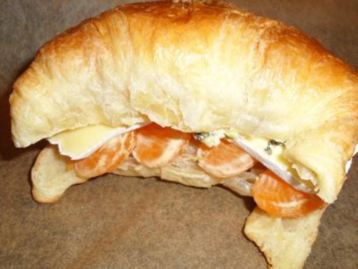 Frühstück: Mandarinen-Croissants mit Blauschimmelkäse - Rezept - Bild Nr. 3