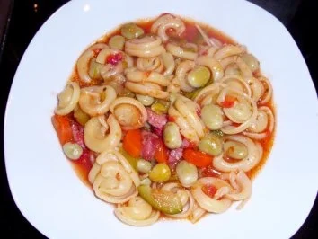 Alles aus einem Topf: Nudeleintopf Minestrone Art - Rezept