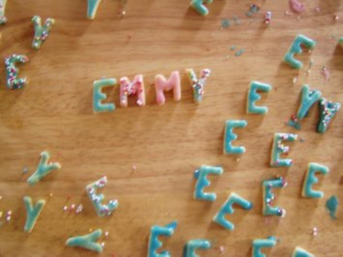 -Geburtstag- Buchstabenkekse für Emmy - Rezept