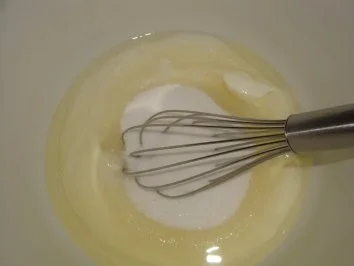 Rezept: Kirsch-Schoko-Muffins Bild Nr. 4 Kirsch-Schoko-Muffins - Rezept - Bild Nr. 4