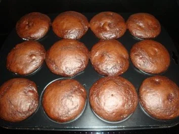 Rezept: Kirsch-Schoko-Muffins Bild Nr. 10 Kirsch-Schoko-Muffins - Rezept - Bild Nr. 10