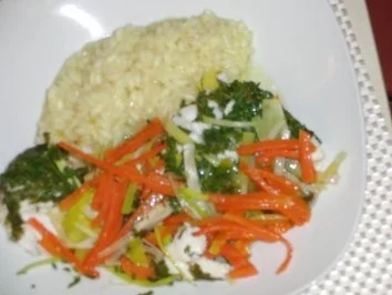 Fisch : Kabeljau im Gemüsebeet, in der Auflaufform zum weiter Sagen - Rezept