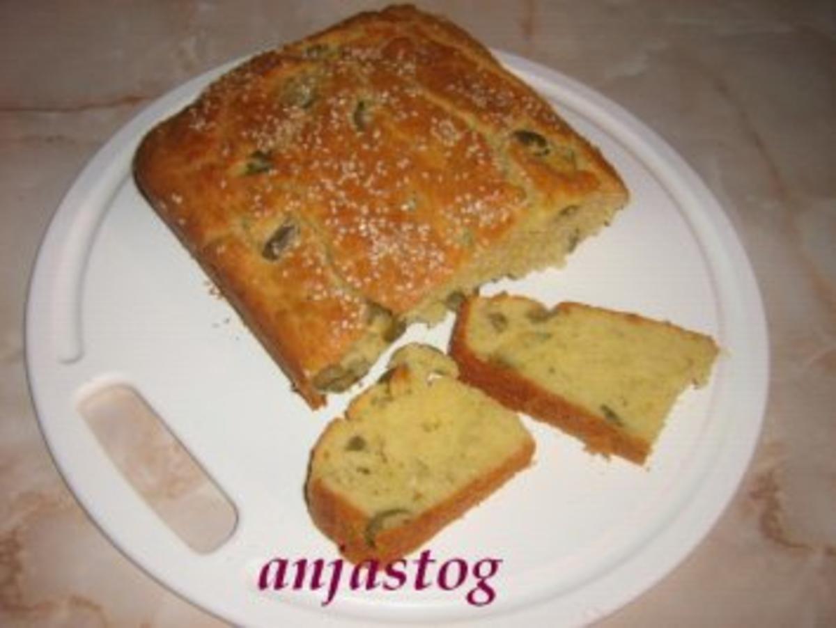 Joghurt Brot mit grunen Oliven - Rezept - Bild Nr. 2