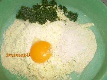 Rezept: Käseklößchen in Tomatensuppe Bild Nr. 4 Käseklößchen in Tomatensuppe - Rezept - Bild Nr. 4