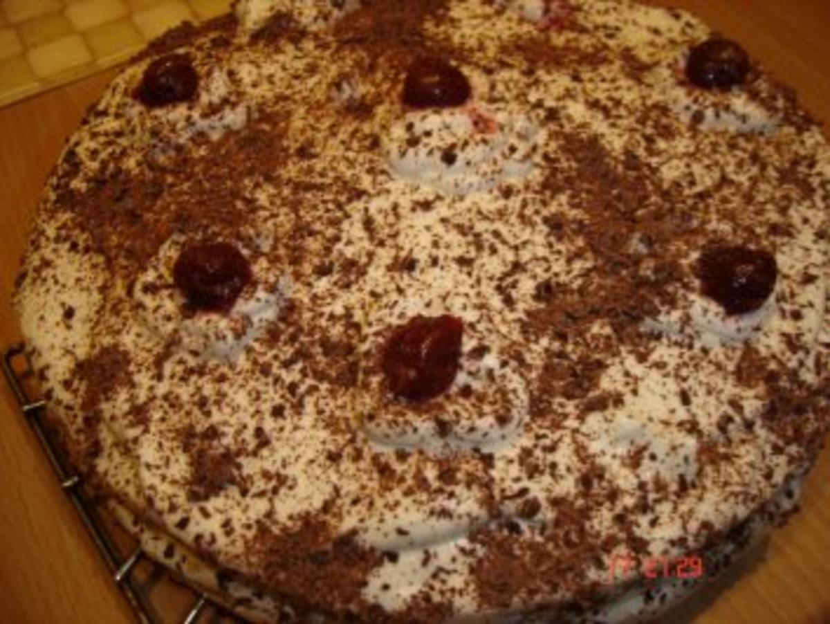 Bilder für Kirsch - Sahne - Torte - Rezept