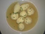 Grießklößchensuppe - Rezept