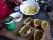 Stuffed Baked Potatoes - Rezept