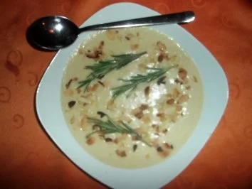 Aufgeschäumtes Himmel- und Erdesüppchen - Rezept