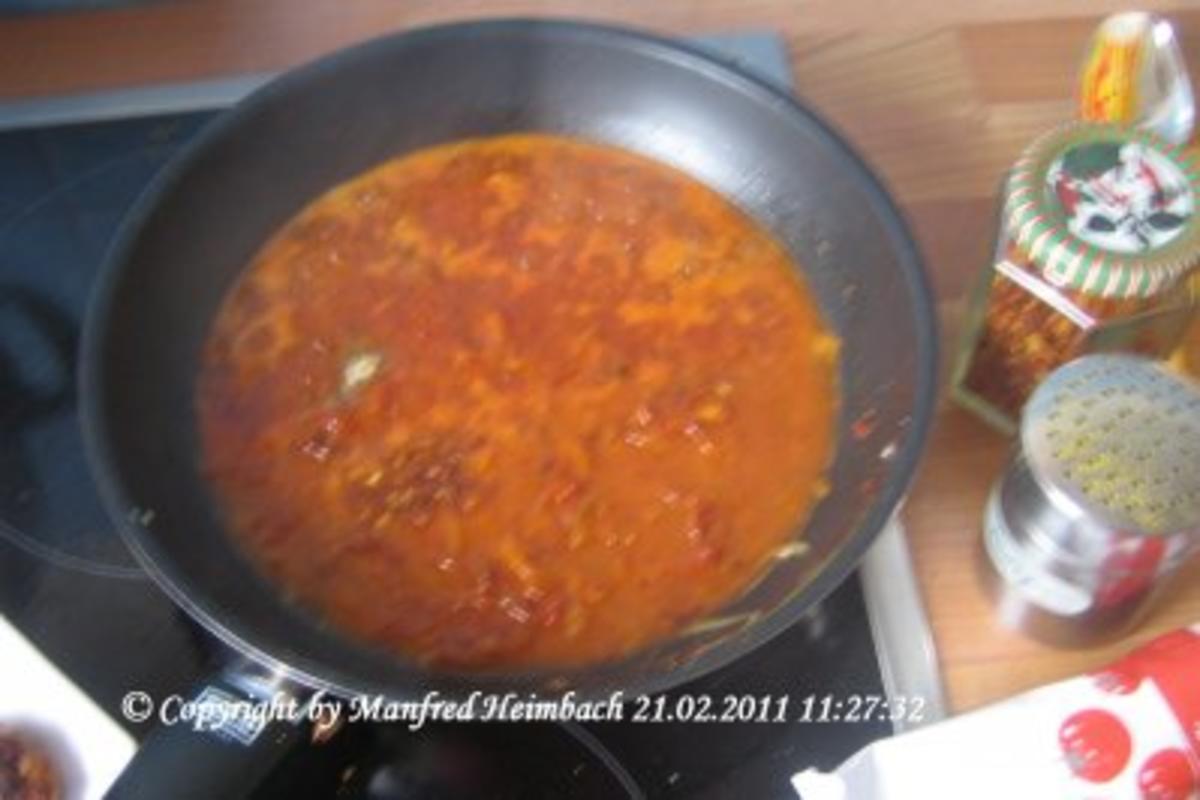 Hackfleisch – Minifrikadellen mit Currytomatensoße und Pommes frites - Rezept - Bild Nr. 4