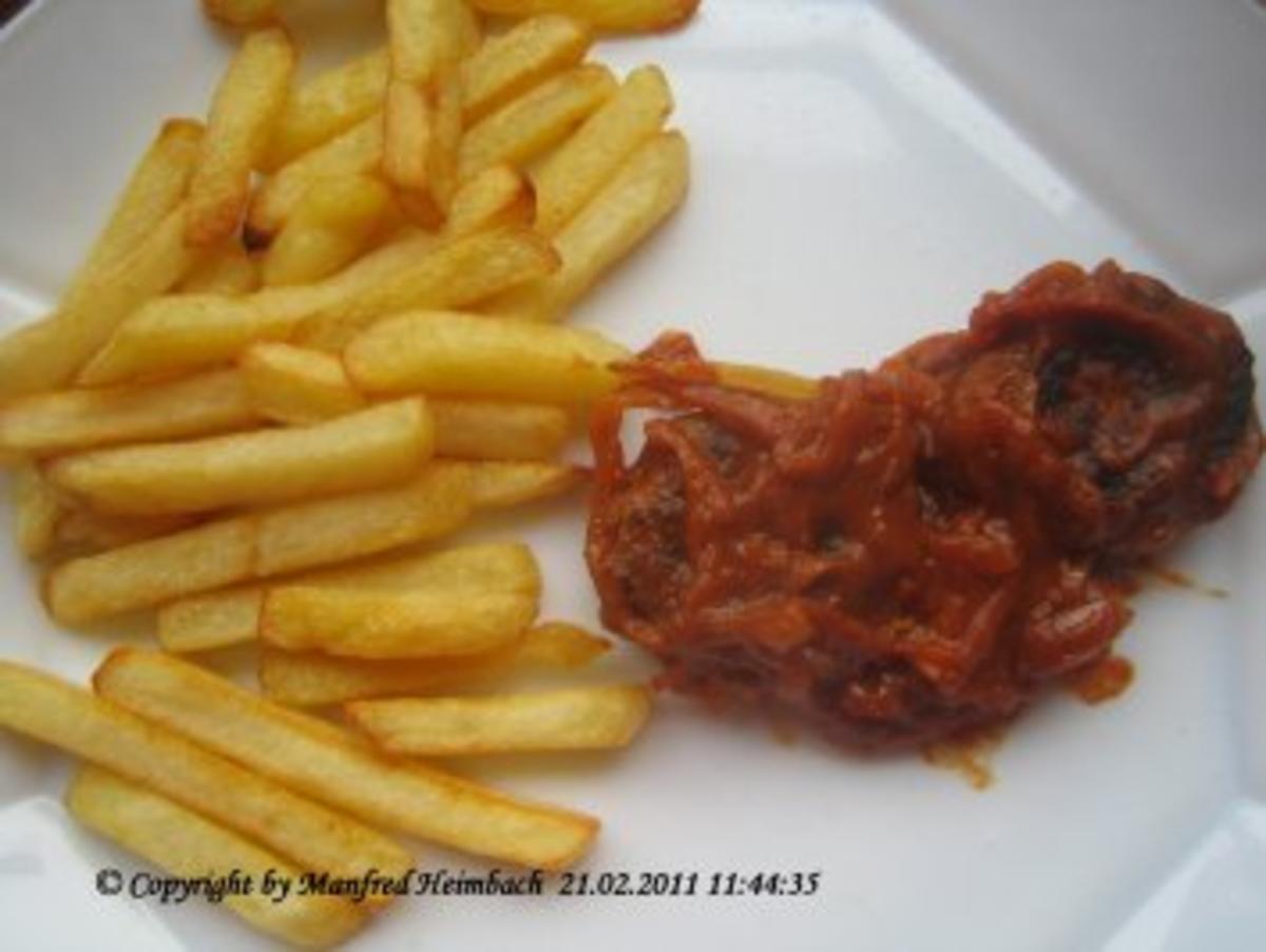 Hackfleisch – Minifrikadellen mit Currytomatensoße und Pommes frites - Rezept