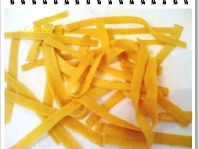 Selbstgemachte Bandnudeln mit Rotweingulasch - Rezept - Bild Nr. 9