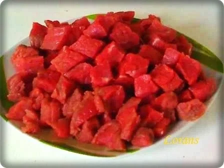 Rindergulasch mit Champignons in herzhaften Sauce - Rezept - Bild Nr. 3