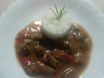 Geschnetzeltes mit Paprika und Champignons - Rezept