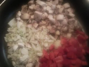 Geschnetzeltes mit Paprika und Champignons - Rezept - Bild Nr. 3