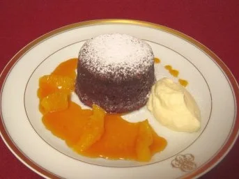 Rezept: Schokoladen-Fondant mit Orangenfilets Schokoladen-Fondant mit Orangenfilets - Rezept