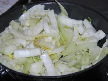 Tintenfischtuben auf gratiniertem Fenchelbett - Rezept - Bild Nr. 2