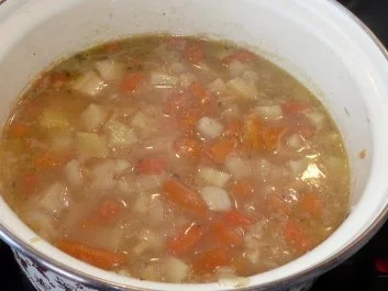 Eintopf: Pastinakeneintopf mit Schinkenknacker - Rezept - Bild Nr. 2