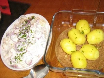 Matjesfilets eingelegt in Ananas-Apfel-Remoulade mit Pellkartoffeln - Rezept - Bild Nr. 6