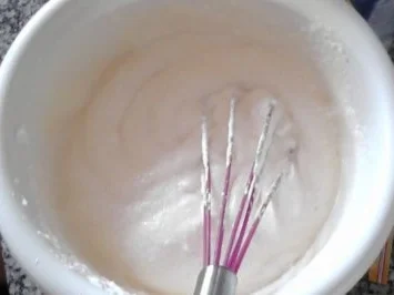 Rezept: Biskuit-Pfirsich-Sahneschnitte Bild Nr. 4 Biskuit-Pfirsich-Sahneschnitte - Rezept - Bild Nr. 4