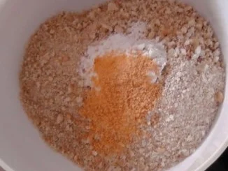 Rezept: Biskuit-Pfirsich-Sahneschnitte Bild Nr. 5 Biskuit-Pfirsich-Sahneschnitte - Rezept - Bild Nr. 5