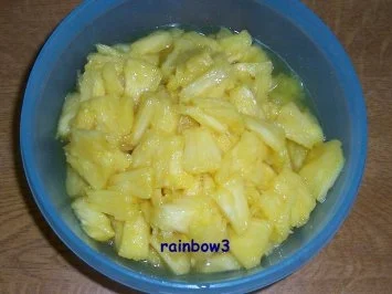 Dessert: Ananas mit buntem Joghurt - Rezept - Bild Nr. 2