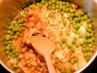 Tagliatelle mit pikanter Klösschensauce - Rezept - Bild Nr. 4