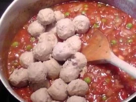 Tagliatelle mit pikanter Klösschensauce - Rezept - Bild Nr. 6