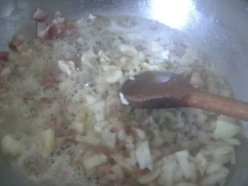 Rezept: Tomatensoße ( mal etwas herzhafter ) aber verdammt lecker ;-)) Bild Nr. 7 Tomatensoße ( mal etwas herzhafter ) aber verdammt lecker ;-)) - Rezept - Bild Nr. 7