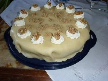 Torten: Marzipan-Nußtorte - Rezept