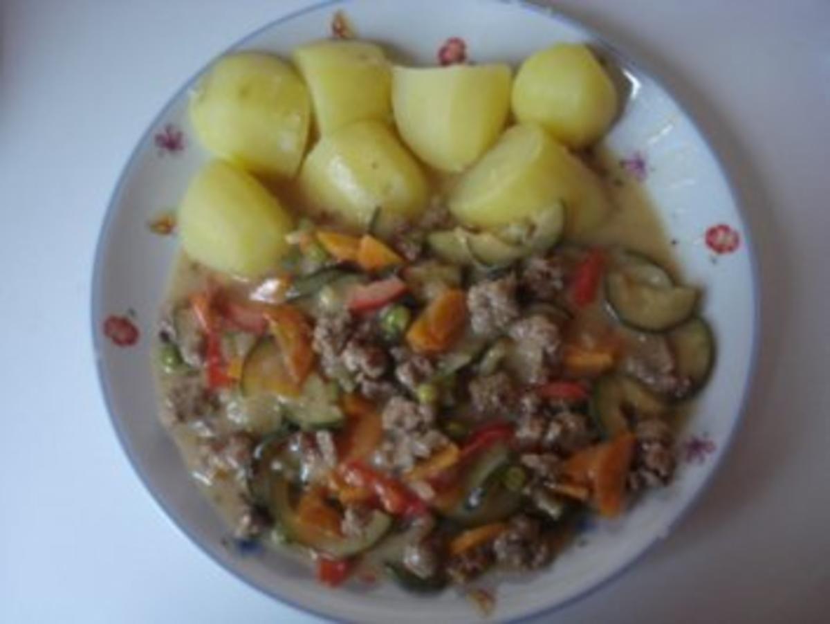 Gemüse Pfanne mit Hackfleisch - Rezept