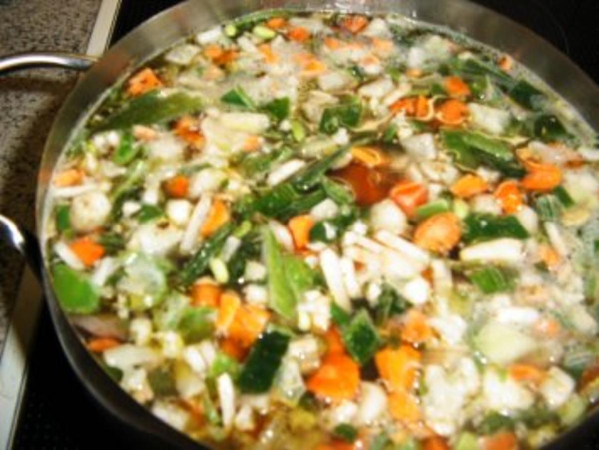 Gemüsesuppe mit Grießklößchen - Rezept - Bild Nr. 3