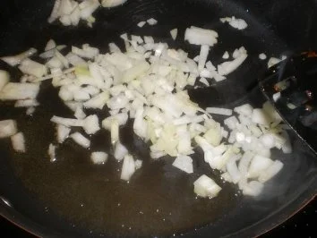 Rezept: Farfalle mit Klößchen und Käsesauce Bild Nr. 7 Farfalle mit Klößchen und Käsesauce - Rezept - Bild Nr. 7