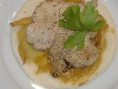 Rezept: Cocafladen mit Mango-Chutney und Schweinefilet Cocafladen mit Mango-Chutney und Schweinefilet - Rezept