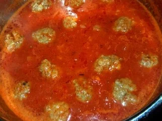 Rezept: Fenchel-Hackbällchen in San-Marzano-Tomaten-Sauce Bild Nr. 8 Fenchel-Hackbällchen in San-Marzano-Tomaten-Sauce - Rezept - Bild Nr. 8